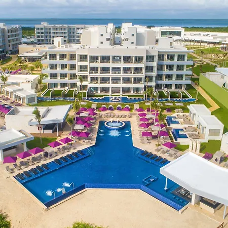 Planet Hollywood Cancun By Royalton, An Autograph Collection All-Inclusive Resort (Adults Only)-3